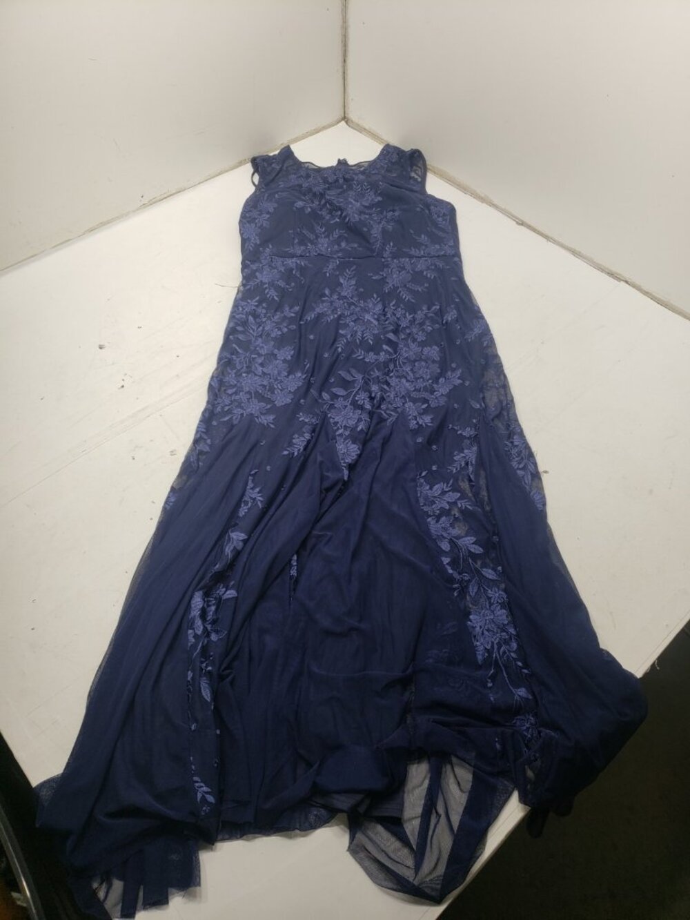 Alex Evenings Size 16 Navy Blue Floral Embroidered Lace Formal Evening Gown
